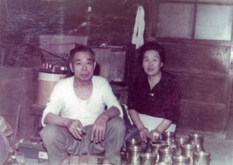 晩年の梅次郎と妻お秀。梅次郎の激情に対してお秀はとても優しい母親だったとのことです。